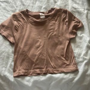 Aritzia cropped tee, brand new